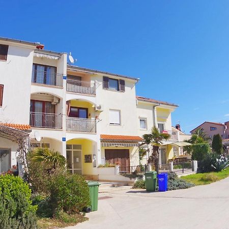 Apartment Karlo Medulin Bagian luar foto