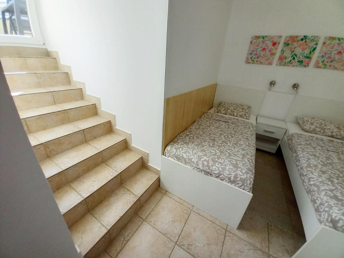 Apartment Karlo Medulin Bagian luar foto
