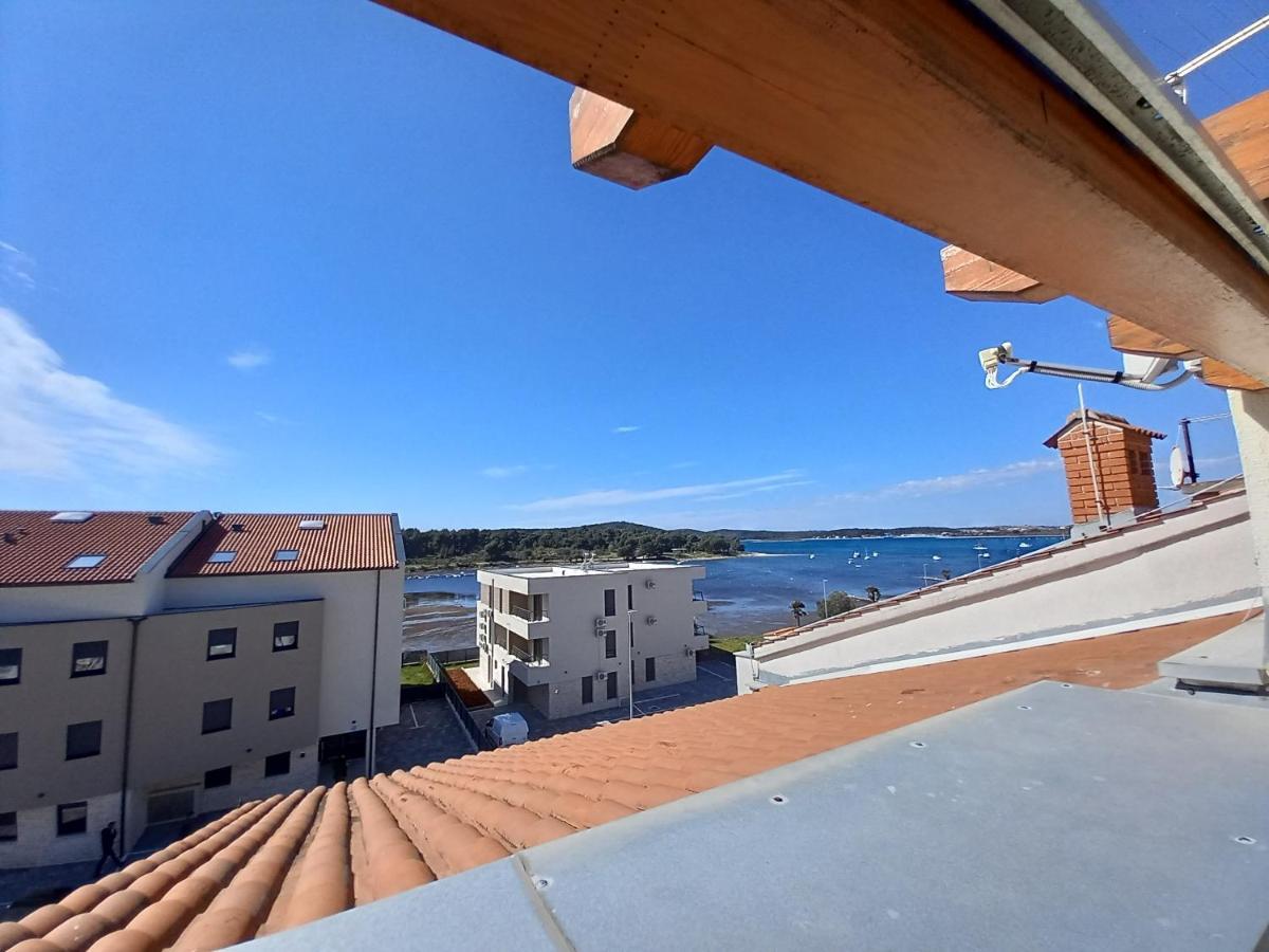 Apartment Karlo Medulin Bagian luar foto